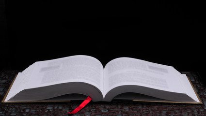 有什么校园+爱情+魔法+变身的日本动漫好看 最好像小女神花铃、玩偶游戏那样经典的动漫