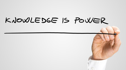 克苏鲁神话中三柱神分别是哪三位？